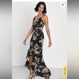 NWT LuLu's high-low maxi dress